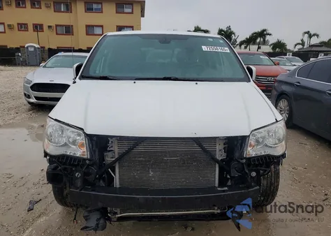 2019 Dodge Grand Caravan Sxt z USA, uszkodzony, nr VIN 2C4RDGCGXKR648273